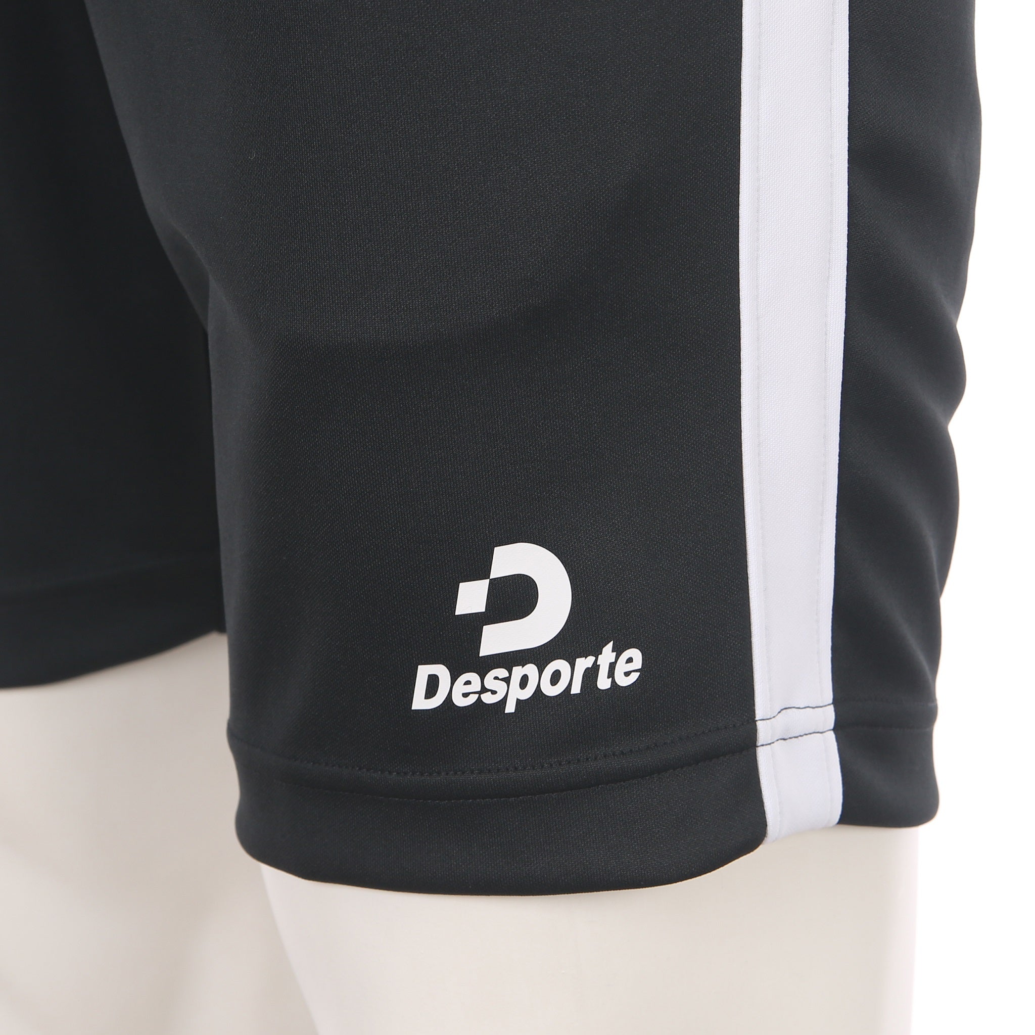 Desporte black training shorts with white stripes DSP-CHP15SLF logo print