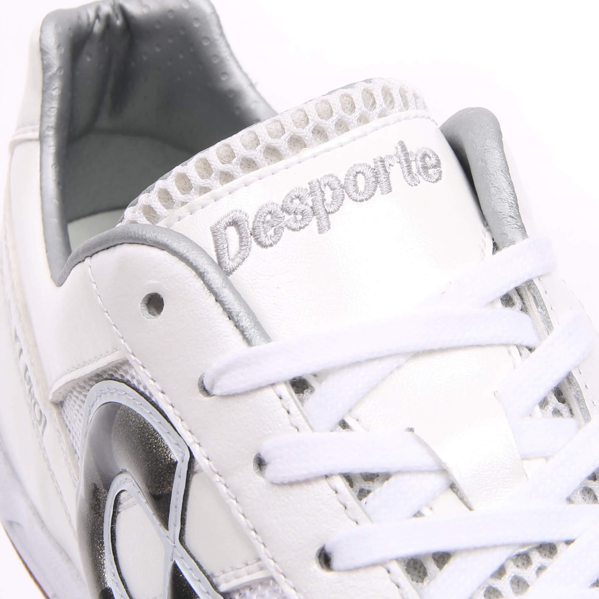 Desporte Sao Luis KT PRO1 white turf soccer shoe padded mesh tongue